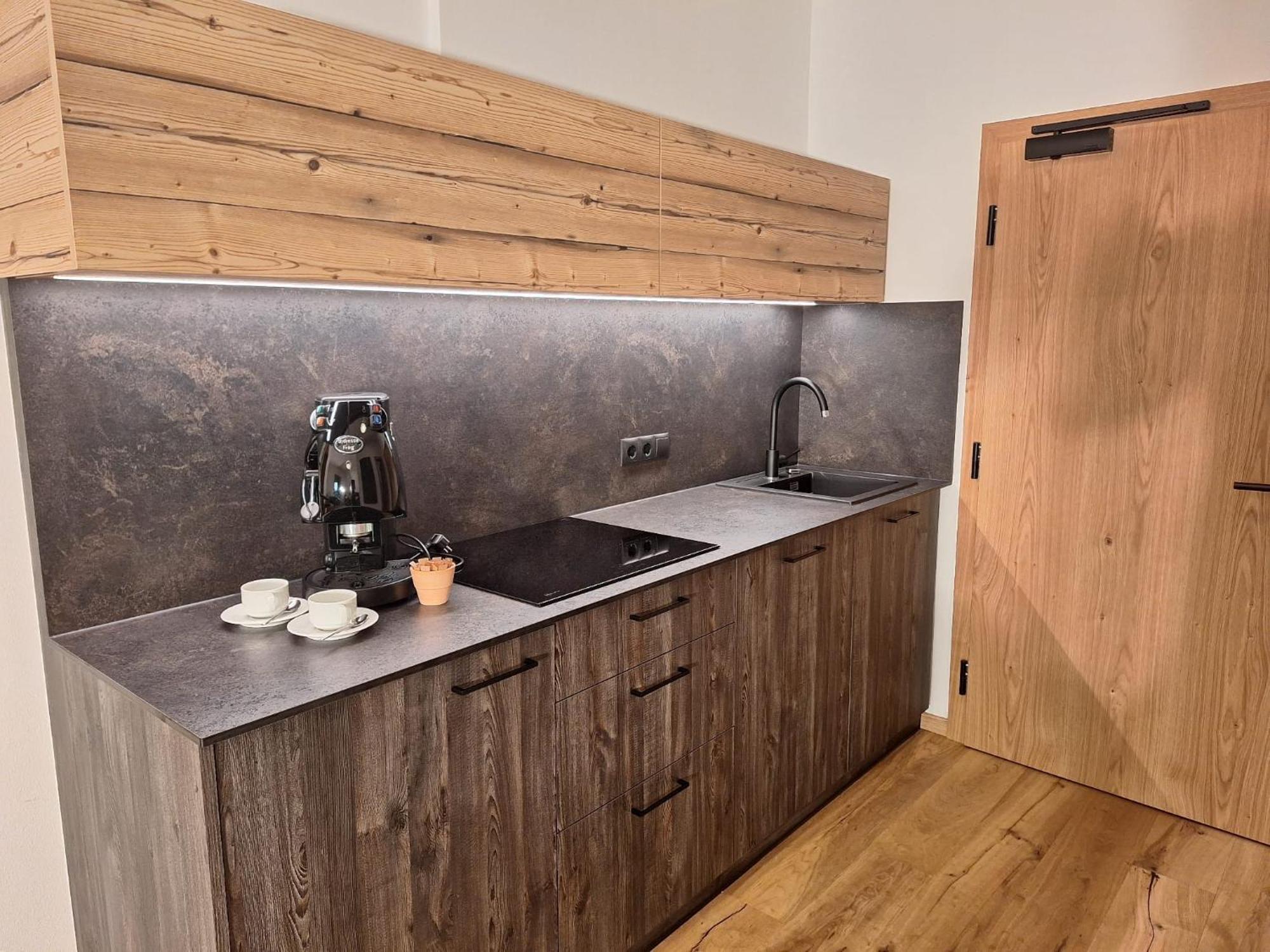 Alpenspitz Appartements - Garni - B&B راسيني المظهر الخارجي الصورة